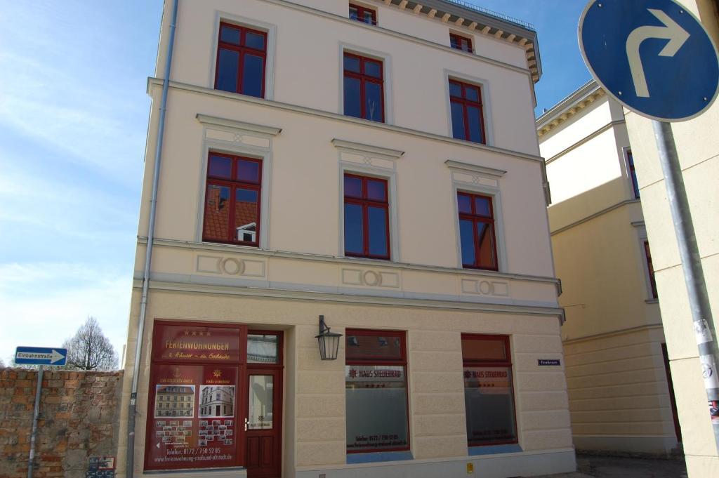 Appartement Haus Steuerrad à Stralsund Extérieur photo