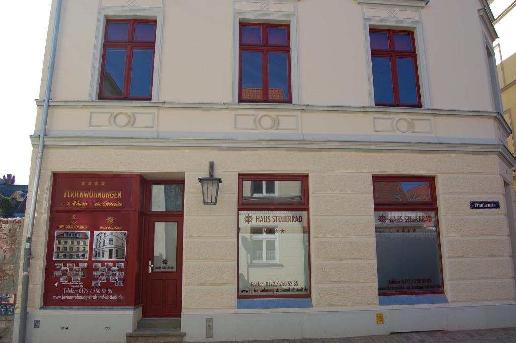 Appartement Haus Steuerrad à Stralsund Extérieur photo